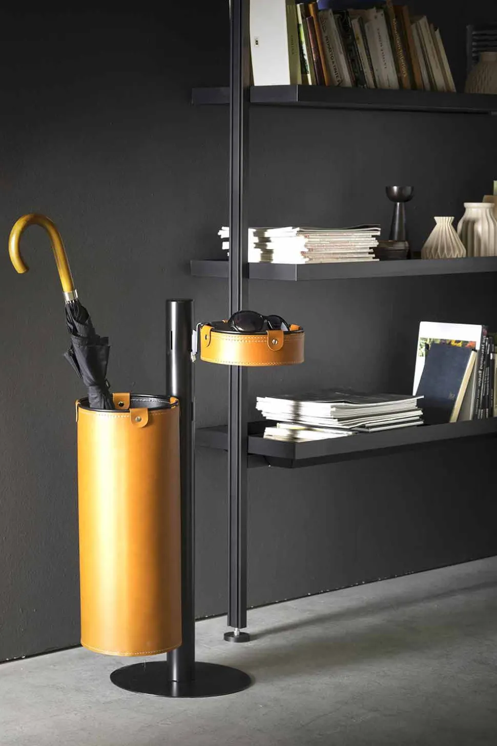 Appenditutto da Terra di Design Moderno in Cuoio Made in Italy – Adelfo