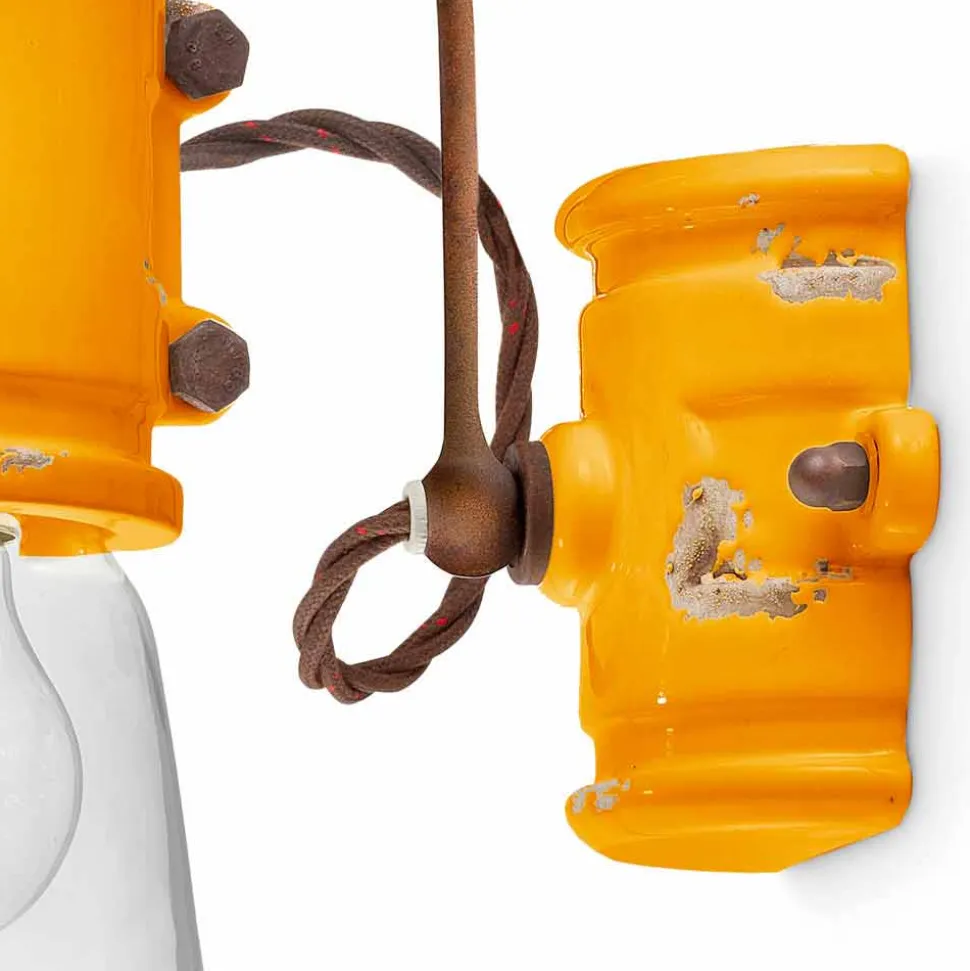 Applique a faretto stile urban in ceramica artigianale Beth Ferroluce