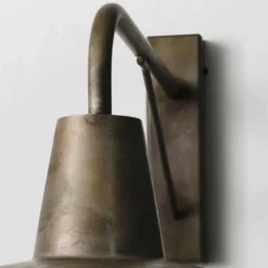 Applique a muro in ferro anticato stile industriale Sally Il Fanale