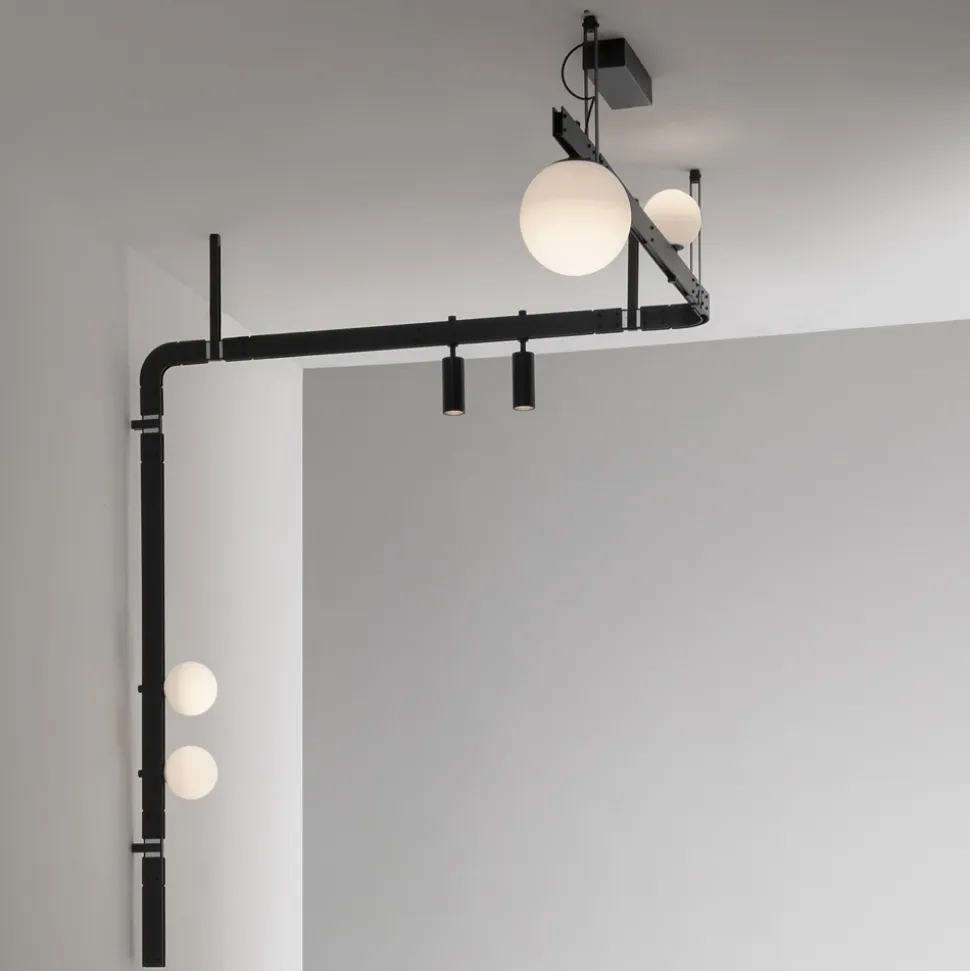 Applique a Parete di Design in Alluminio Nero con Sfere e Faretti - Esodo