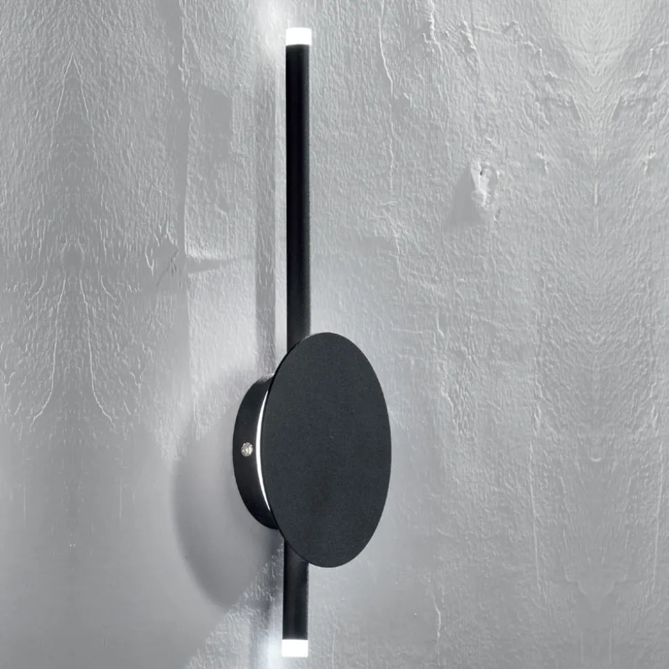 Applique LED di Design Moderno in Metallo Bianco, Nero o Oro - Lancetta