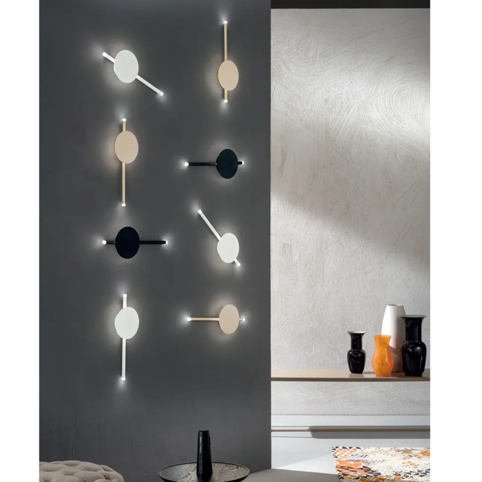Applique LED di Design Moderno in Metallo Bianco, Nero o Oro - Lancetta