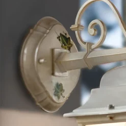 Applique per Esterni in Alluminio Bianco e Decoro Dipinto a Mano - Gorizia
