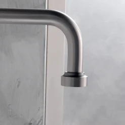 Batteria Lavabo Moderna 3 Fori con Linee Rosso e Blu Made in Italy - Quito