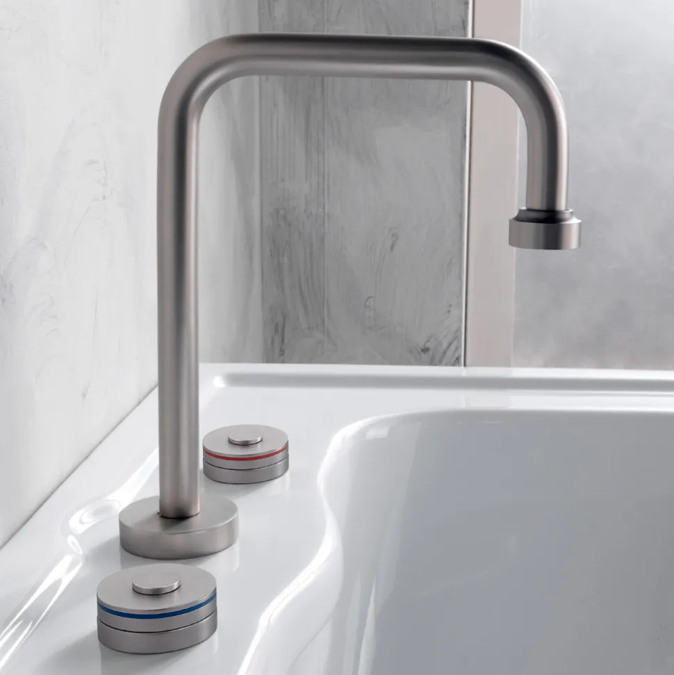 Batteria Lavabo Moderna 3 Fori con Linee Rosso e Blu Made in Italy - Quito
