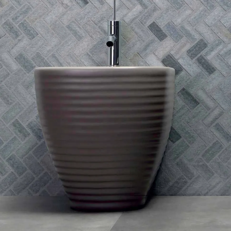 Bidet da Terra in Ceramica Smaltata Bianca o Colorata Trabia