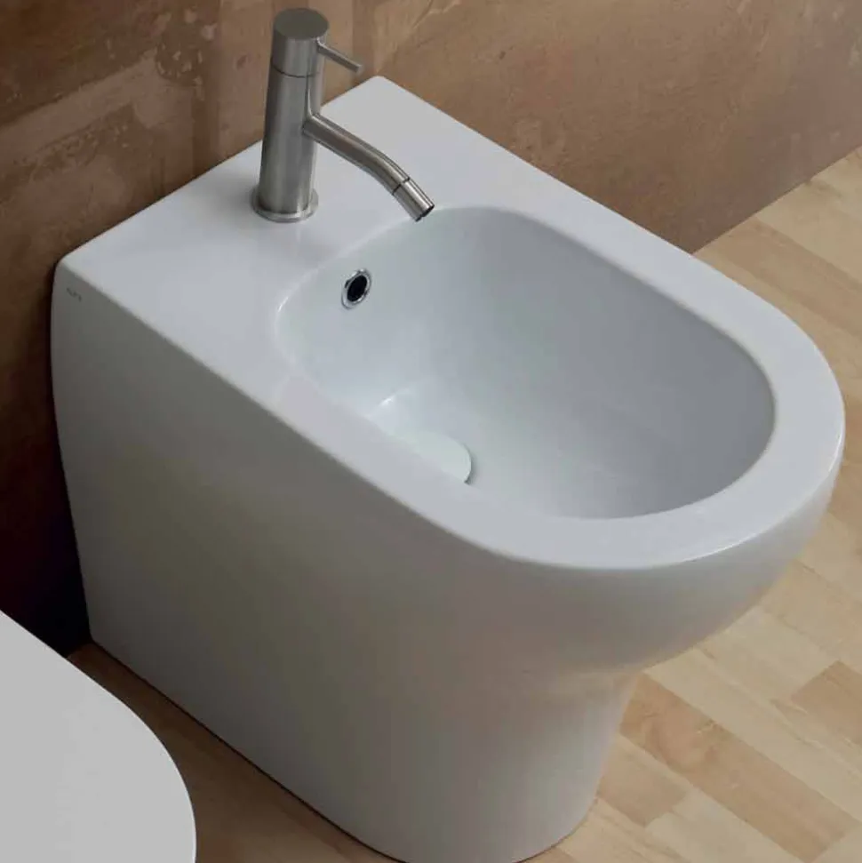 Bidet in ceramica bianca design moderno Star 54x35 cm, fatto in Italia