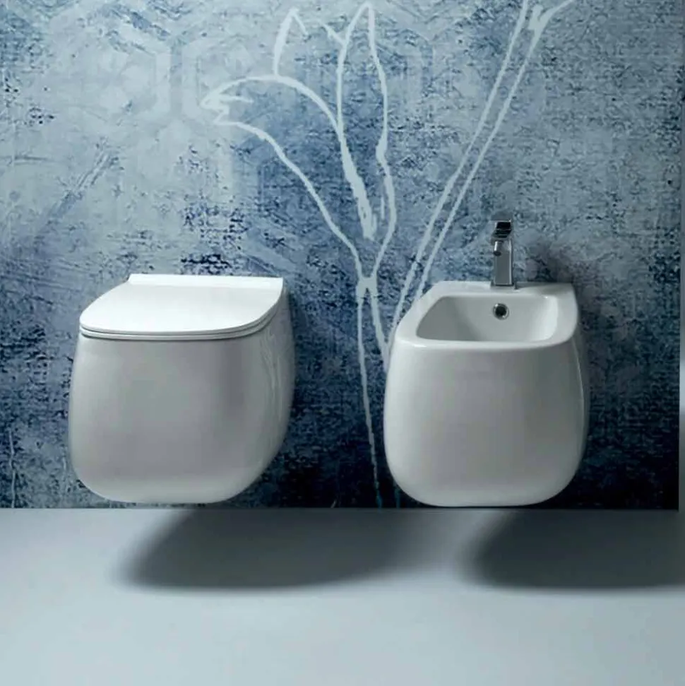 Bidet sospeso di design in ceramica bianco Gaiola, fatto in Italia