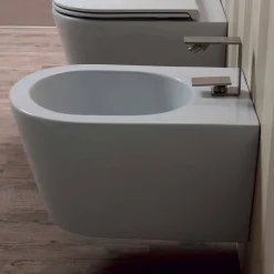 Bidet sospeso in ceramica di design Sun Round 57x37cm, made in Italy