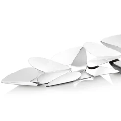 Centrotavola Lineare con Cuori in Metallo Argentato Design Elegante - Arlan
