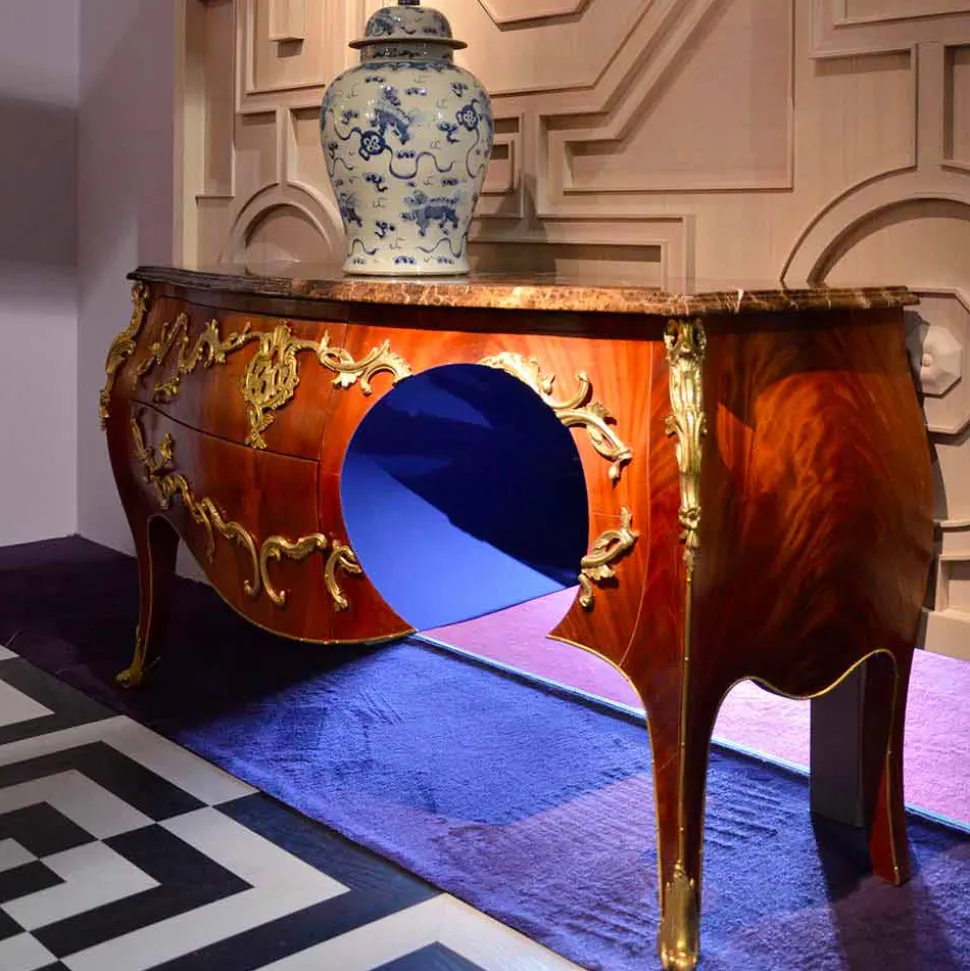 Comò con piano in marmo e decori ottone di design,made in Italy, Gildo