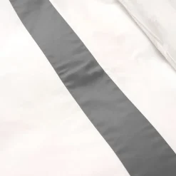 Completo Copripiumino Una Piazza e Mezzo in 100% Cotone e 10% Raso di Cotone - Dettaglio