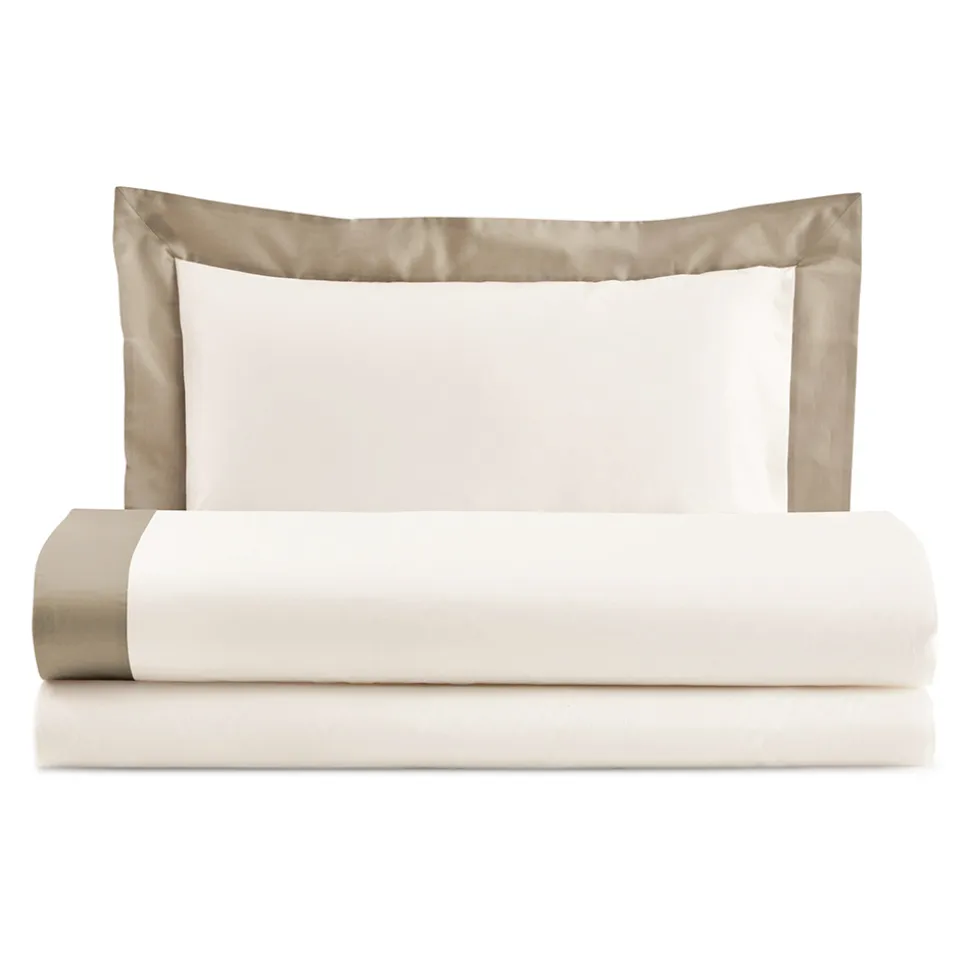 Completo Letto Una Piazza e Mezzo in 100% Cotone e 10% Raso di Cotone - Dettaglio