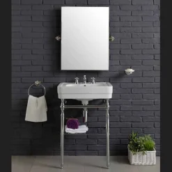 Composizione arredo bagno vintage con lavabo su struttura metallica Beauty