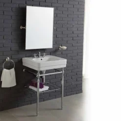 Composizione arredo bagno vintage con lavabo su struttura metallica Beauty