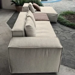 Composizione di 1 Pouf con Schienale, 1 Pouf e 1 Penisola - Bizzarro