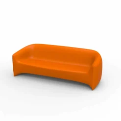 Divano da esterno di design in resina di polietilene Blow by Vondom