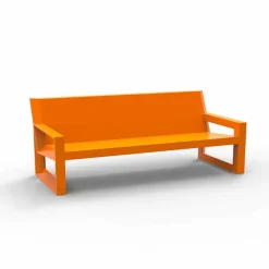 Divano da esterno Frame by Vondom, in resina di polietilene, di design
