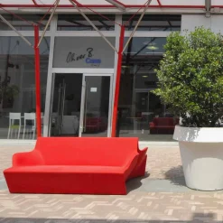 Divano da giardino con braccioli Slide Kami Yon fatto in Italia