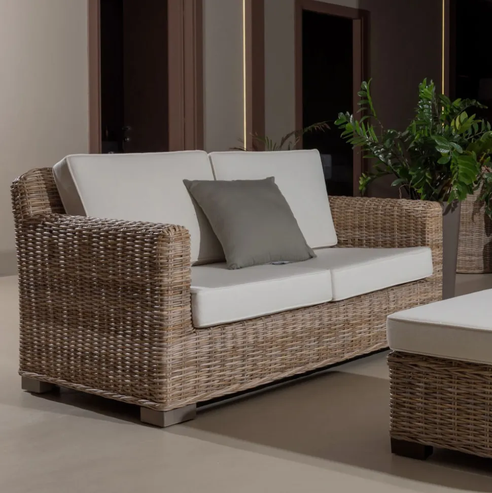 Divano 2 o 3 Posti Outdoor in Kubù Grigio con Cuscini – Cerys