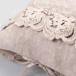 Federa in Lino con Pizzo Armonia e Laccetti in Polvere o Retro - Masone