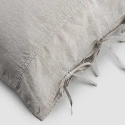 Federa in Lino Leggero Gesso o Retrò con Laccetti Design Quadrato - Prisco