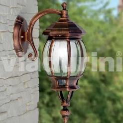 Lampada a parete da giardino in alluminio realizzata in Italia, Anika