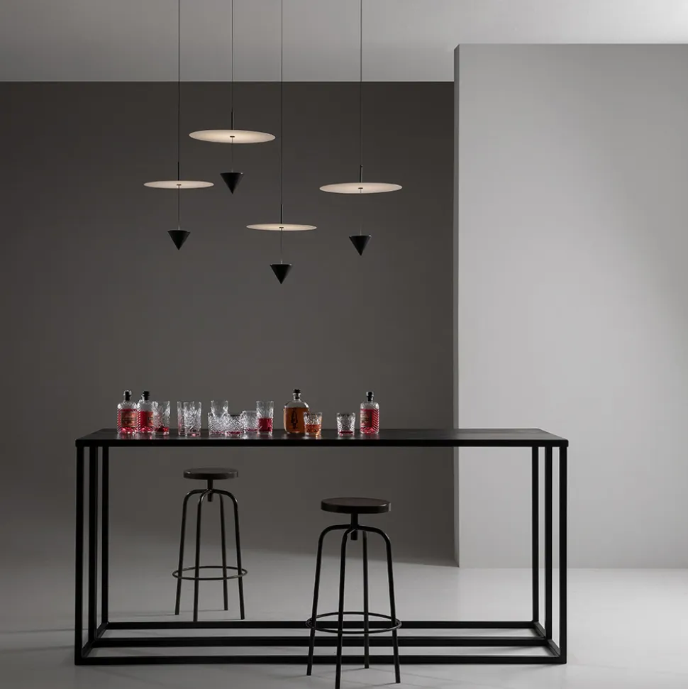 Lampada a Sospensione in Alluminio con Piatto Bianco e Cono Nero - Padel