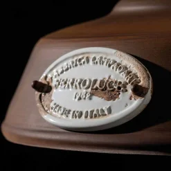 Lampada a sospensione in ferro anticato e ceramica Teresa Ferroluce