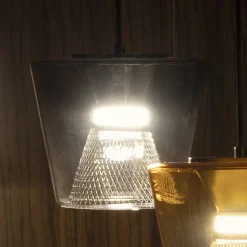Lampada a Sospensione realizzata in Metallo e Vetro Made in Italy - Think