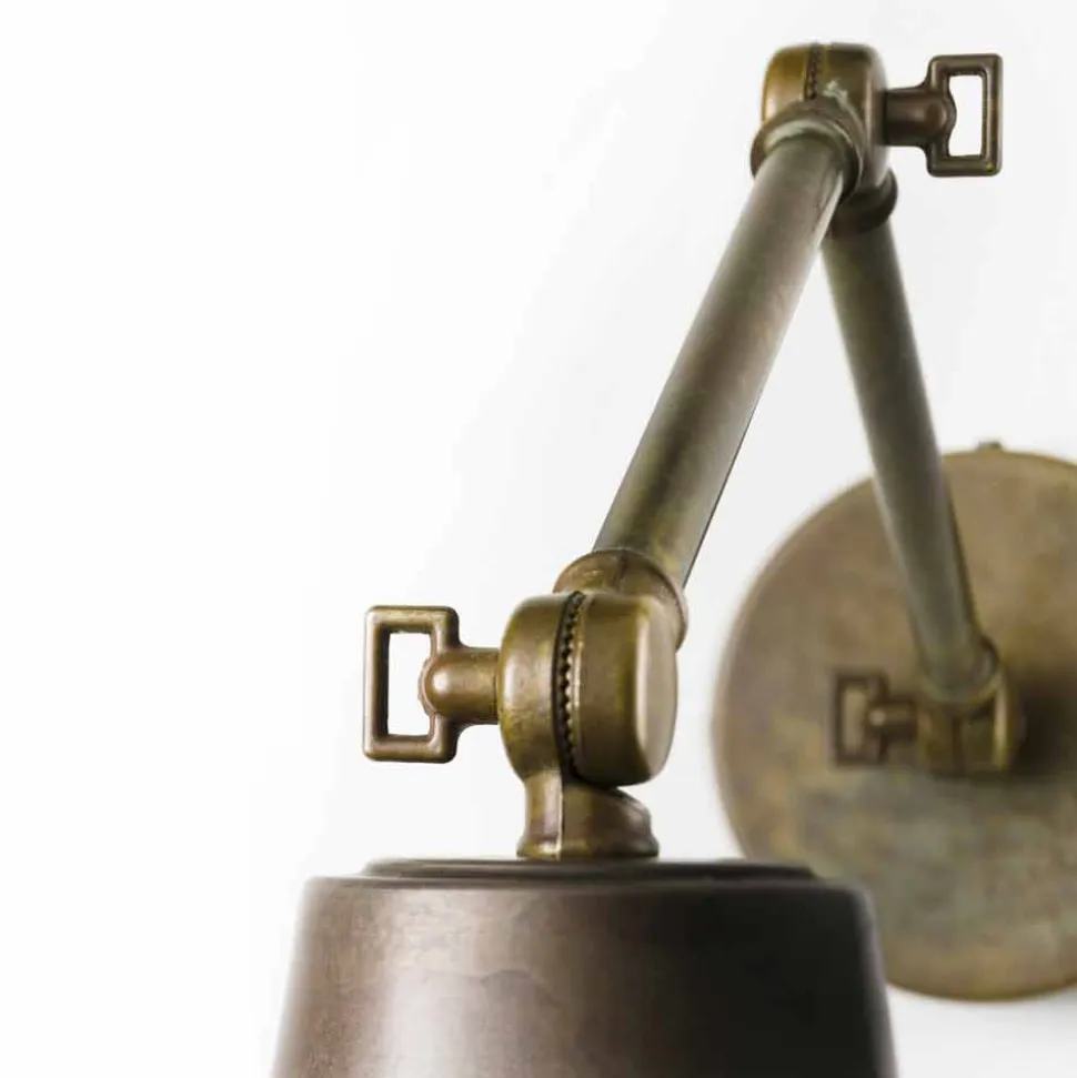 Lampada da parete regolabile in ferro Loft Il Fanale, made in Italy