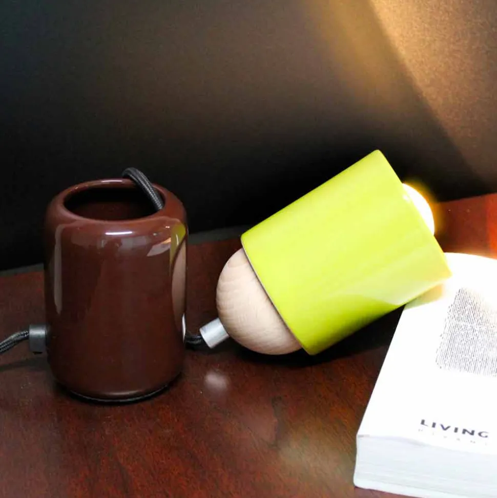 Lampada da tavolo di design moderno in ceramica made in Italy Asia