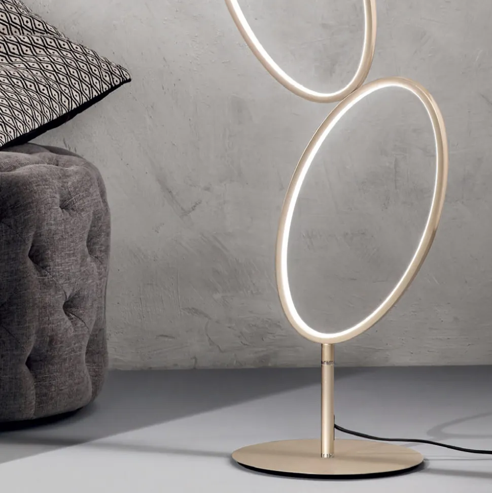 Lampada da Terra in Metallo Finitura Oro con LED Dimmerabile - Raissa