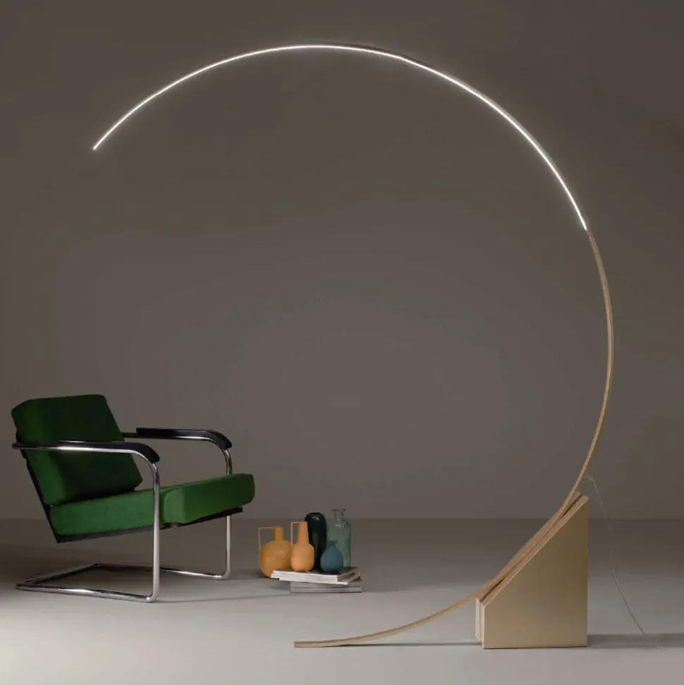 Lampada da Terra in Metallo Verniciato con Luce LED Dimmerabile - Eucalipto