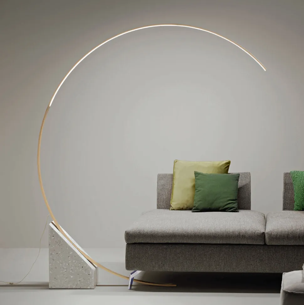 Lampada da Terra in Metallo Verniciato con Luce LED Dimmerabile - Eucalipto