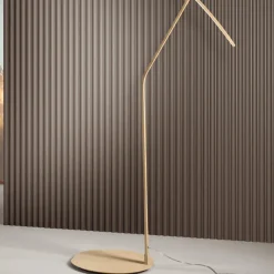 Lampada da Terra in Metallo Verniciato in Diversi Colori e LED Dimmerabile - Acero