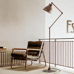 Lampada da Terra in Ottone e Ferro con Snodo Stile Vintage - Loft by Il Fanale