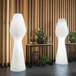 Lampada da Terra per Esterni in Polietilene con Luce Led Made in Italy - Reyes