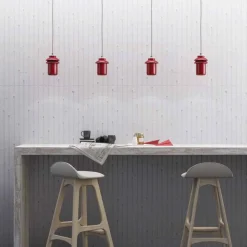 Lampada di design sospesa in ceramica rossa fatta in Italia Asia