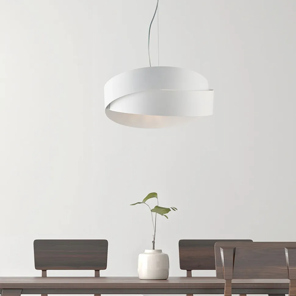 Lampada e metallo ideale per arredare con stile – Nebula