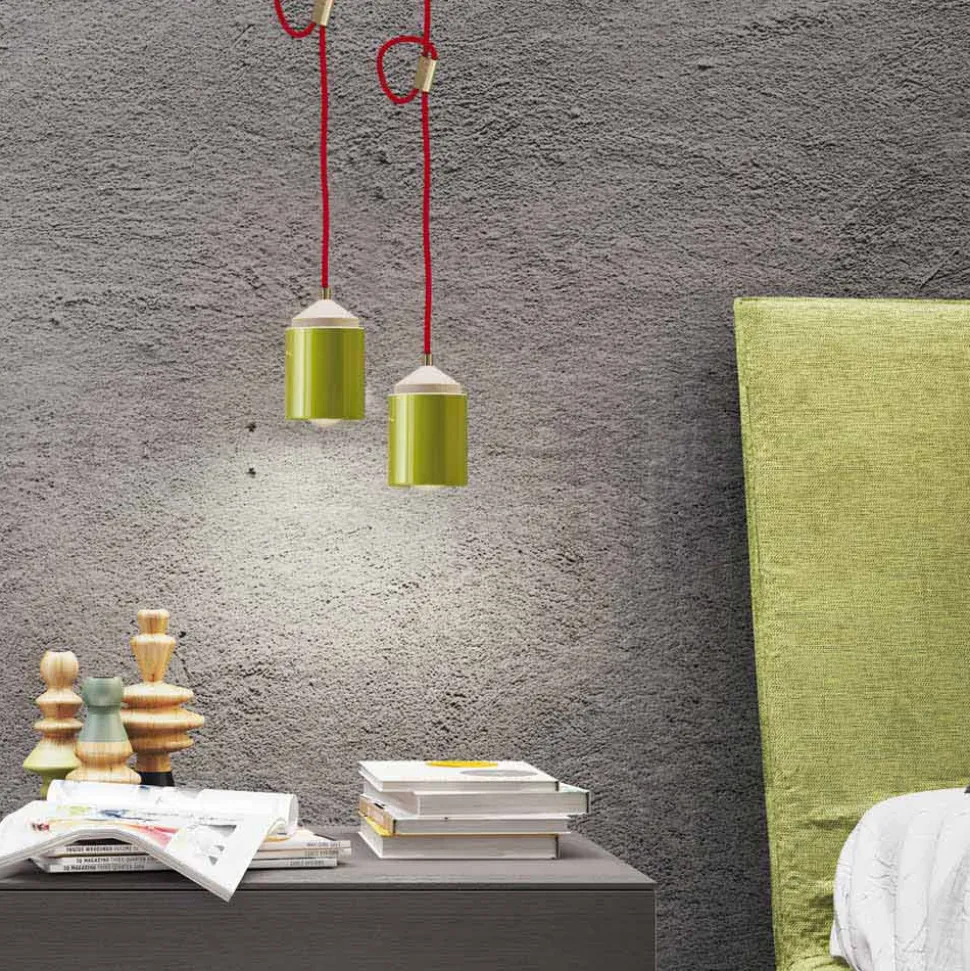 Lampada in legno di faggio e ceramica sospesa fatta in Italia Asia