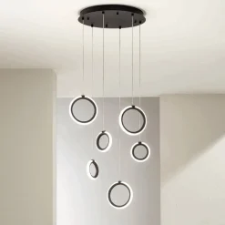 Lampadario Appeso in Metallo Verniciato Nero con 6 Luci LED - Cedro