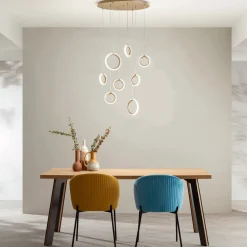 Lampadario Appeso in Metallo Verniciato Oro con 8 Luci LED - Cedro