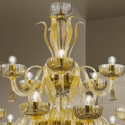 Lampadario Artigianale da 18 Luci in Vetro di Venezia, Made in Italy - Regina
