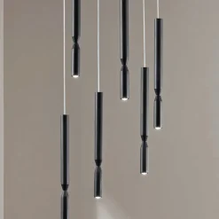 Lampadario con 6 Luci LED in Metallo Verniciato e Cavi Regolabili - Larice