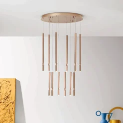 Lampadario con 12 Luci LED in Metallo Verniciato e Cavi Regolabili - Larice