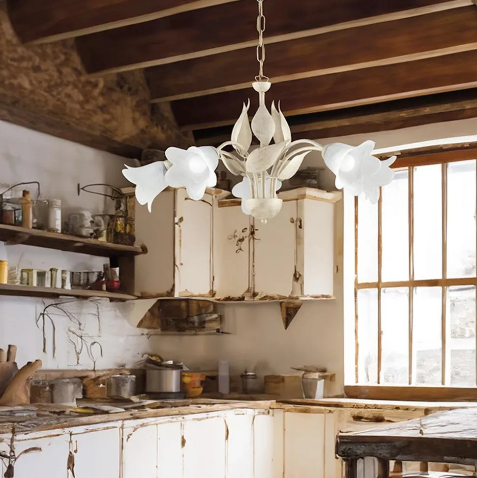 Lampadario in metallo e vetro per illuminare interni raffinati – Sirio