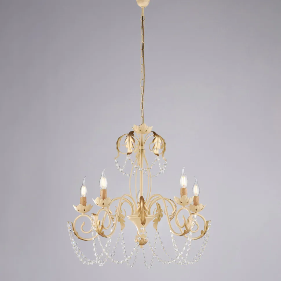 Lampadario in metallo per interni luminosi e accoglienti – Perla
