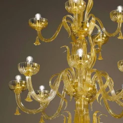 Lampadario in Vetro Veneziano e Oro Artigianale a 28 Luci Made in Italy - Regina