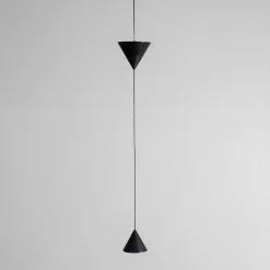 Lampada Sospesa a Filo in Alluminio Nero e Doppio Cono di Design - Mercado